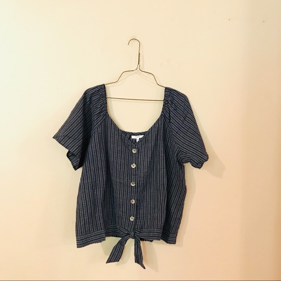 Maurices Tops - NWT Maurice’s Navy Textured Tie Front Top